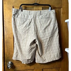 OP Ocean Pacific Men's 38 Plaid Flat Front Chino Shorts Tan Beige 100% Cotton